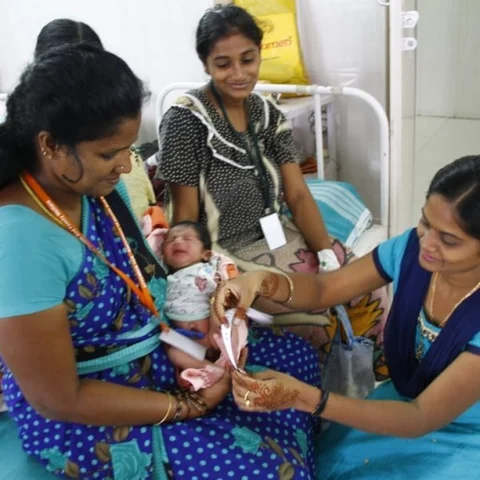 குழந்தை கடத்தலைத் தடுக்க கீழ்ப்பாக்கம் அரசு மருத்துவமனையில் `புதிய டெக்னிக்' !