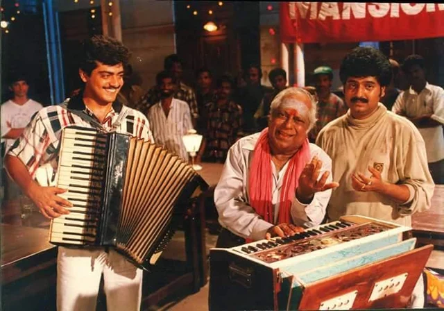 "தில்லோத்தமா கண் சிமிட்டி, தலை சாய்த்துப் புன்னகைத்ததை மறக்க முடியுமா?!" - #21YearsOfKaadhalMannan
