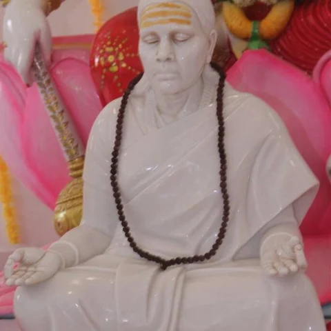'அம்மா சொன்ன ஒரு விஷயத்தை மட்டும் ஃபாலோ பண்ண முடியல' - லாரன்ஸ் நெகிழ்ச்சி! #MothersDay