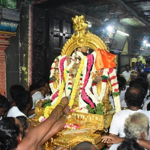 தாயாரிடம் வேல் பெற்ற சிங்காரவேலவர் - கோலாகலமாக நடைபெற்ற கந்தசஷ்டி திருவிழா!