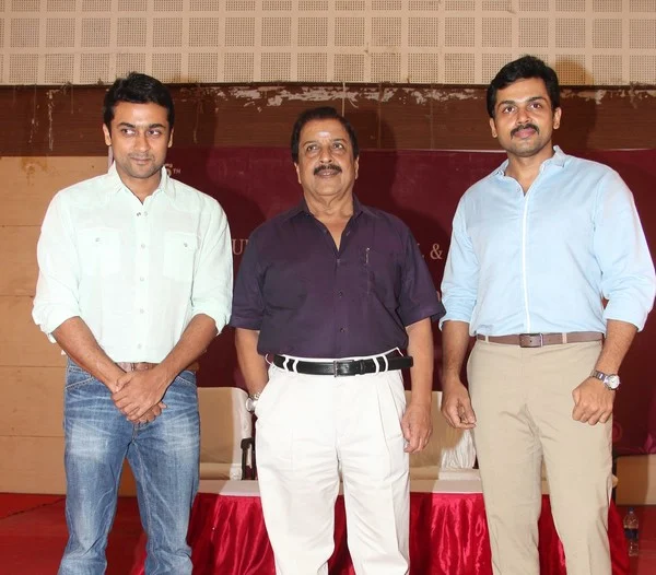 கல்வி, ஒழுக்கம் ஆகிய இரண்டும் முக்கியம், மாணவர்களுக்கு சூர்யா அறிவுரை!