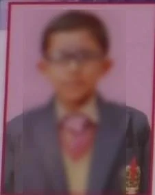 `இன்னைக்கு அவனுக்கு எக்ஸாம்; ஆனால் அவன் இல்லை!'- மின்வாரியம் அலட்சியத்தால் கண்ணீர்விடும் மாணவனின் உறவினர்கள்