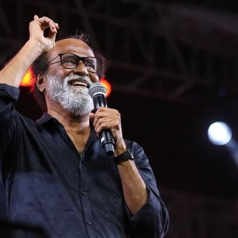 "அப்போ 'டார்கெட்' எம்.ஜி.ஆர், இப்போ 'டார்கெட்' கருணாநிதி!" - ரஜினியின் அரசியல் மூவ்