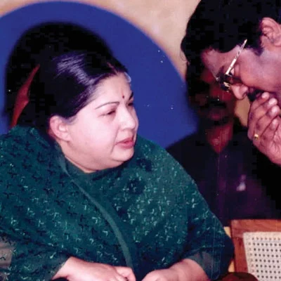 சசிகலா ஜாதகம் - 23 - “பரமசிவன் கழுத்தில் இருக்கும் பாம்பு... கழற்றாமல் விடமாட்டேன்!”