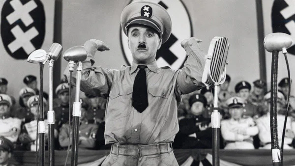 THE GREAT DICTATOR படத்தில் சாப்ளின் இறுதியில் பேசும் சிலிர்க்க வைக்கும் வசனம் - சிறப்பு பகிர்வு