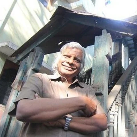 `அவர் கை பட்டாலே நோய் பறந்துவிடும்!' - 5 ரூபாய் டாக்டர் மரணத்தால் கலங்கும் வண்ணாரப்பேட்டை
