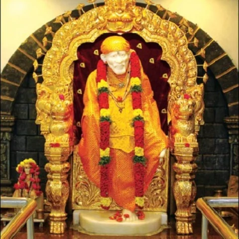 தன்னை வணங்குபவர் யாராக இருந்தாலும் கருணை பொழியும் சாய் பாபா! - ஒரு நிகழ்வு #SaiBaba