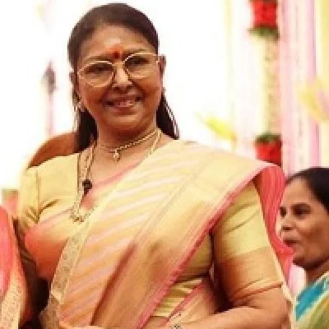 ''அரசியலில் இருப்பதற்கு நல்ல ஆரோக்கியம் வேணுமே!''- பழம்பெரும் நடிகை சாரதா