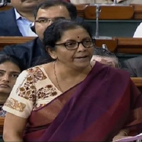 ‘இந்த ஆண்டு ரஃபேல் விமானம் இந்தியாவுக்கு வழங்கப்படும்’ - நிர்மலா சீதாராமன் அறிவிப்பு