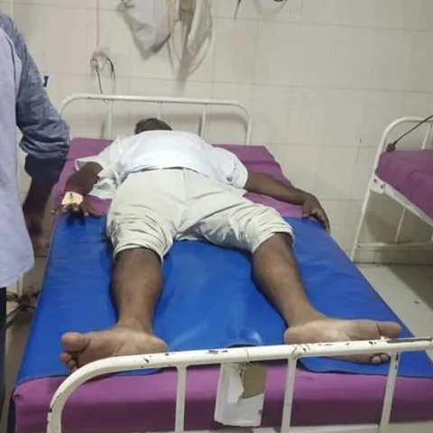 `சமரசம் பேசச் சென்றவர்களைக் கண்மூடித்தனமாகத் தாக்குகிறார்கள்!’ - போலீஸார் மீது சென்னை லாக்நகர் இளைஞர்கள் புகார்