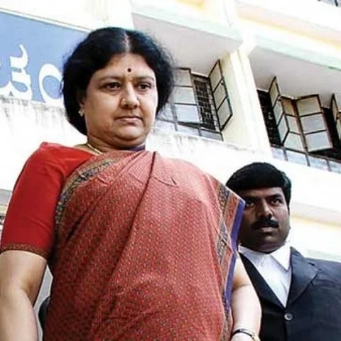 சிறையில் இருந்த சசிகலா, ஓசூர் எம்.எல்.ஏ வீட்டுக்குச் சென்றதாக டி.ஐ.ஜி ரூபா குற்றச்சாட்டு!