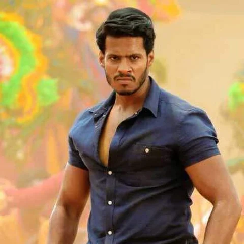 `குடும்பத்துடன் ஒரு முறை; அமைச்சர்களுடன் ஒரு முறை’ - மகனின் படத்தைப் பார்த்து மகிழ்ந்த முதல்வர்!