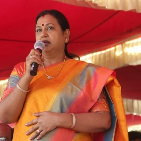 `நீட் தேர்வால் சாமான்ய மக்களும் மருத்துவம் படிக்க வாய்ப்பு!' - சொல்கிறார் பிரேமலதா விஜயகாந்த்!