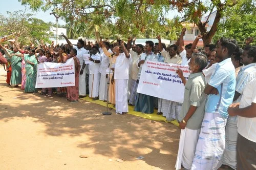 மீனவர்களை விடுவிக்க கோரி ராமேஸ்வரத்தில் மீனவர்கள் போராட்டம்