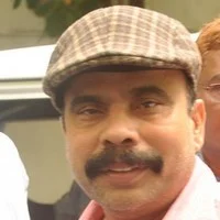 பவர் ஸ்டார் சீனிவாசன் மீது மீண்டும் ஒரு மோசடி புகார்; எந்த நேரத்திலும் கைது?