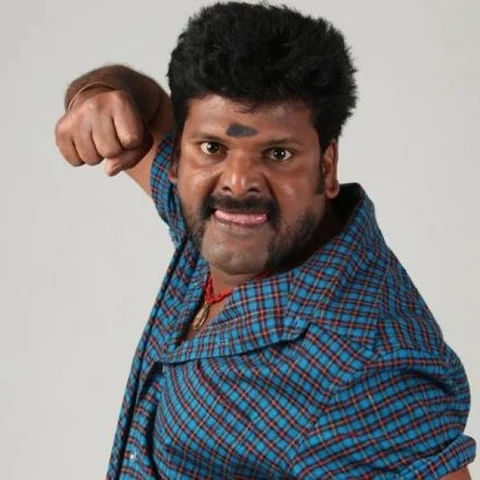 “சிவாஜி, எம்.ஜி.ஆர், கமல்லாம் பாத்திருக்கேன். ஜூலி மாதிரி நடிகையைப் பார்த்ததே இல்லை!” - கஞ்சா கருப்பு கலகல!