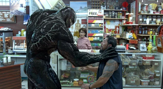 வேணாம் மார்வெல்லு... சோனிக்கு இது சரியா வரல! சூப்பர்வில்லன் #Venom படம் எப்படி
