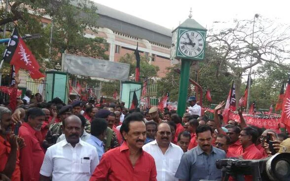 'மாநில சுயாட்சியில் தலையிடும் பா.ஜ.க...!'- குற்றச்சாட்டுகளை அடுக்கும் மு.க.ஸ்டாலின்