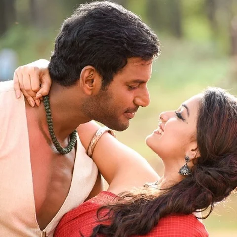 " 'முதல் நாள் முதல் ஷோ பார்த்துட்டு, வரலட்சுமி உங்களுக்கு போன் பண்ணும் லிங்கு'னு சொல்லியிருக்கேன்!" - விஷால்