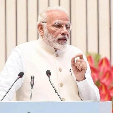 `ரஃபேல் மட்டும் இப்போது இருந்திருந்தால் நிலைமையே வேறு!’ - மோடியின் வேதனையும்.... ராகுலின் விமர்சனமும்