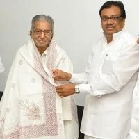 கருணாநிதியை தொடர்ந்து சங்கரய்யாவை சந்தித்தார் ஈ.வி.கே.எஸ்!