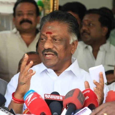 `அ.தி.மு.க வேட்பாளர் பெயர் நாளை அறிவிக்கப்படும்' − தேனியில் ஓ.பன்னீர் செல்வம் பேட்டி!