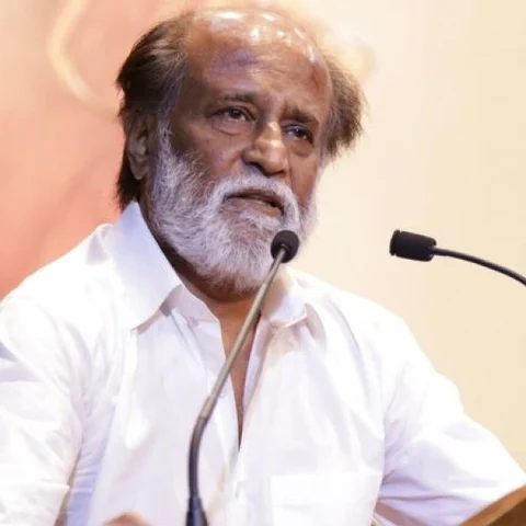 ரஜினிகாந்த் ரசிகர்களைச் சந்திக்கிறார்..! எங்கே...எப்போ? #VikatanExclusive