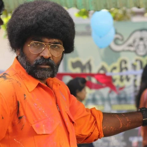 “எட்டு கெட்டப்புக்கு ஏகப்பட்ட வலி தாங்கினார் விஜய் சேதுபதி..!”
