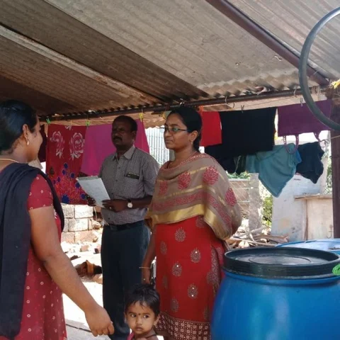விகடன் செய்தி எதிரொலி - தீண்டாமைக் கொடுமை அங்கன்வாடியில் அதிகாரிகள் ஆய்வு!
