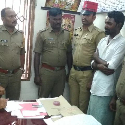 2 ரூபாய் கடனுக்காக கல்லால் அடித்துக் கொலை! - புதுவையில் நடந்த கொடூரம்