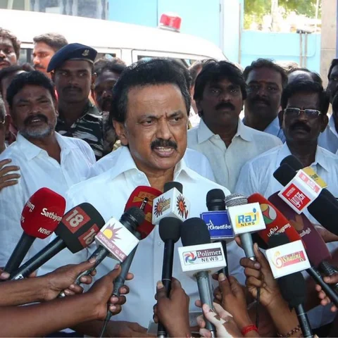 'மத்திய அரசிடம் தமிழக அரசு மண்டியிட்டு சரணடைந்துள்ளது' - மு.க.ஸ்டாலின் தாக்கு!