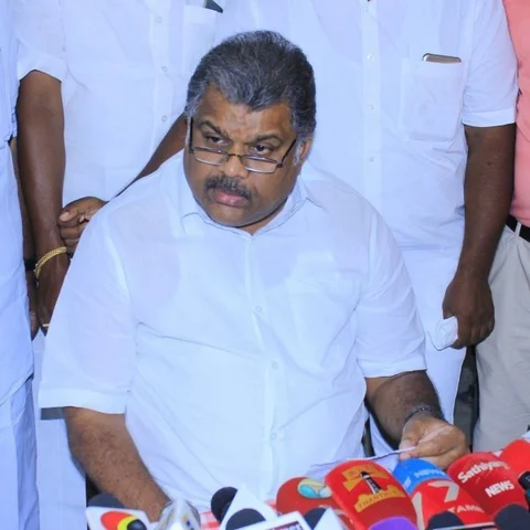 ` கூட்டணிக்குச் சிக்கல் வந்துவிடக் கூடாது என நினைத்தேன்!' - விஜயகாந்த் குறித்து எடப்பாடியிடம் ஜி.கே.வாசன்