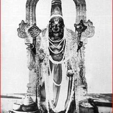 காஞ்சி வரதராஜப் பெருமாள் கோயிலின் ஆதி மூர்த்தம் எங்கே இருக்கிறார் தெரியுமா? - அத்தி வரதரின் திருக்கதை!