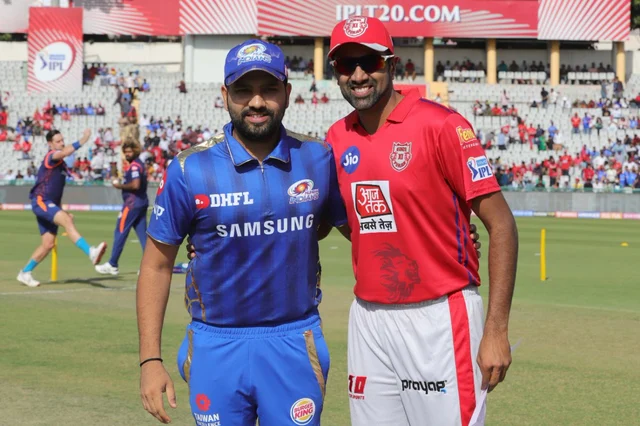 மொஹாலியில் சாதிக்குமா மும்பை? - ஃபீல்டிங் தேர்வு செய்த பஞ்சாப் #KXIPvMI