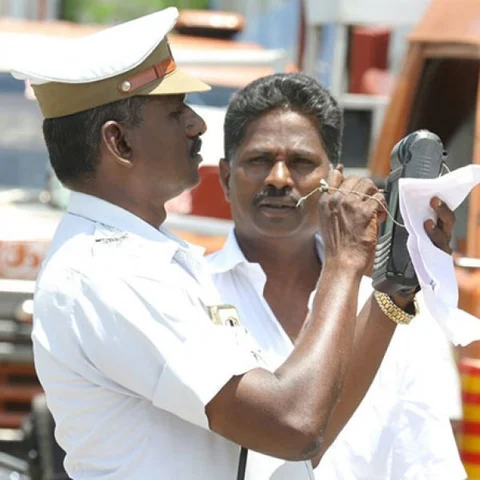 ஒரிஜினல் வேண்டாம்... டிஜிட்டல் போதும்... ” வாகன ஓட்டிகள் வயிற்றில் பால் வார்த்த ஹைகோர்ட்