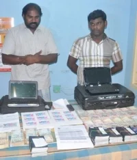 போலி விசா தயாரித்த இரண்டு பேர் சிக்கினர்!