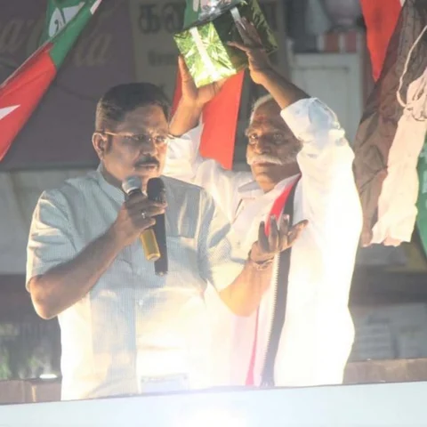 `அந்தப் பிள்ளைக்கு ஓட்டு போட்டால், உங்கள் சொத்துகள் பறிபோய்விடும்!’ -துரைமுருகனை விளாசிய தினகரன்