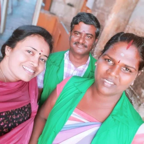 "என்னை ஒதுக்குன பெற்றோர்கள் இப்போ என்னை ஏத்துக்கிட்டாங்க!" திருநங்கை சத்யா
