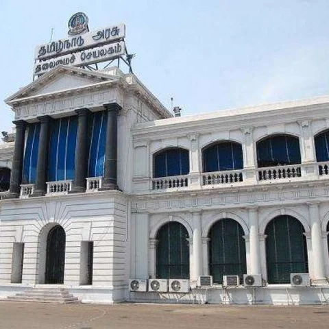 `நிறுத்தப்பட்ட கோட்டை அமீர் விருது!’ - குடியரசு தின கலாட்டா
