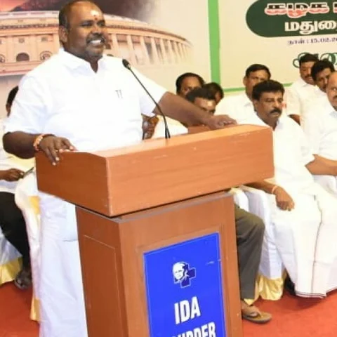 இரண்டாயிரத்தை எதிர்த்து கோர்ட்டுக்குப் போவீங்களா?- மு.க.ஸ்டாலினுக்கு ஆர்.பி.உதயகுமார் கேள்வி