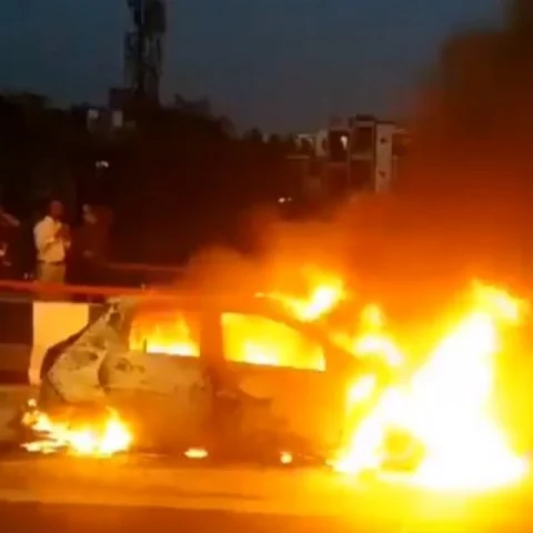 ``இது திட்டமிட்ட கொலை?” - டெல்லி மேம்பால விபத்து வழக்கில் திடுக் திருப்பம்