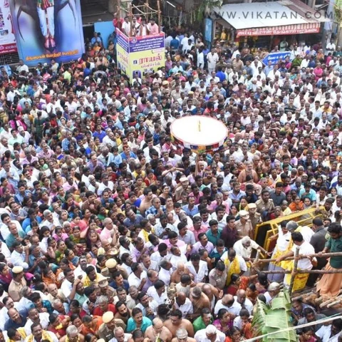விமரிசையாக நடந்த திருவானைக்காவல் கோயில் கும்பாபிஷேகம்.. ஆயிரக்கணக்கான பக்தர்கள் பங்கேற்பு!
