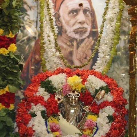 `தர்ம சாஸ்திரங்களின் திரண்ட வடிவம் பரமாசார்யார்’ - காஞ்சி மகா பெரியவர் நினைவு தினப் பகிர்வு!