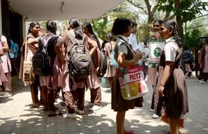 ஸ்கூல் அட்மிஷன்: அல்லாடும் பெற்றோர்...அள்ளிக் குவிக்கும் பள்ளிகள்!