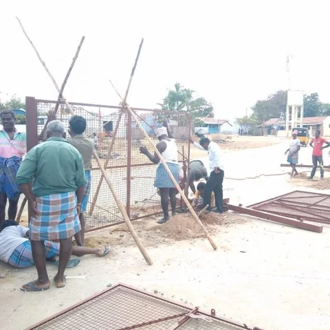 மீண்டும் கிளம்பிய தீண்டாமை வேலி சர்ச்சை - அலகுமலையில் கைது செய்யப்பட்ட போராட்டக்காரர்கள்