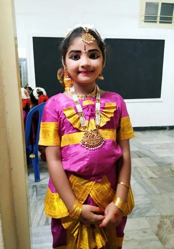 `நெகட்டீவ் ரோல் பண்றவங்களை மக்களுக்குப் புடிக்காதுனு நினைச்சேன்!' - `மெளனராகம்' பேபி ஷெரின்