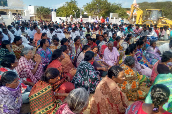 மீனவர் உடலை வாங்க மறுக்கும் உறவினர்கள்... தொடரும் போராட்டம்!