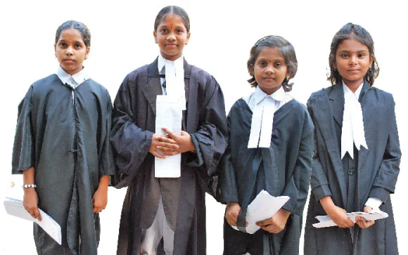 அவதார் - நீதிமன்றம் வந்த சுட்டி வக்கீல்கள் !