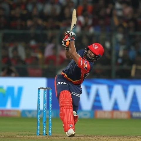 ரிஷப் பன்ட்... 2018 ஐபிஎல்லின் ஸ்டைலிஷ் வீரர்! #IPL2018