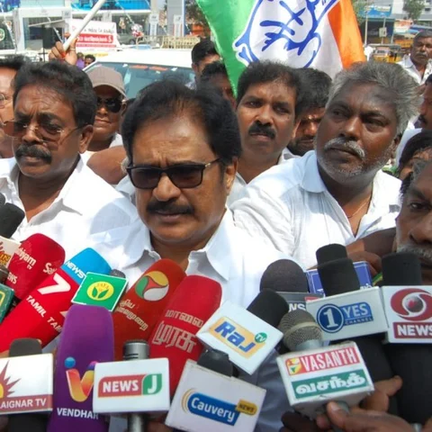 `ஊருக்குள் மோசமான ஒருவர் வந்தால் 10 பேர் சேர்ந்து விரட்டுவோம்' கூட்டணிகுறித்து திருநாவுக்கரசர்